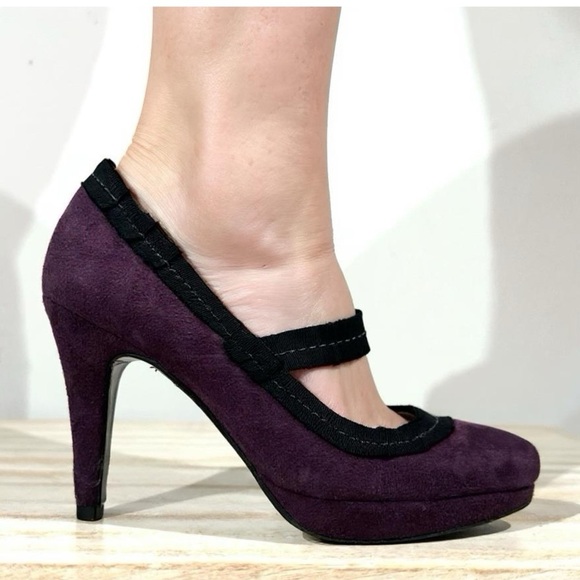 Boden Made In BRAZIL Purple Suede Heels Mary Jane Pumps Size 36 US Sz 6 Y2K - Picture 1 of 10